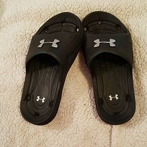 Under armour slides